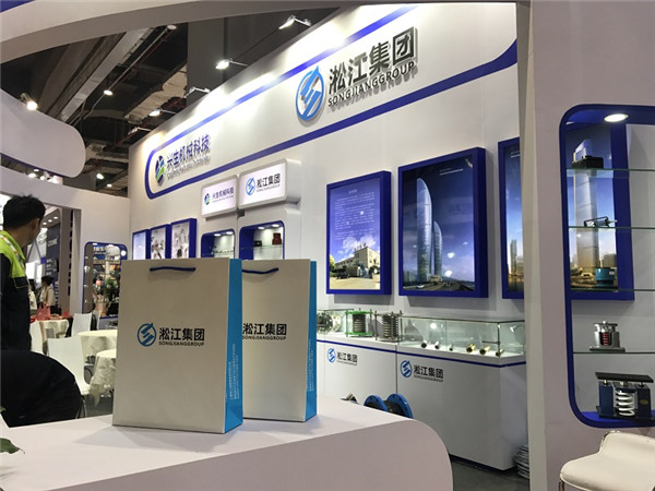 通过介质水的PN16单球极性橡胶管主体橡胶接头,带配对法兰